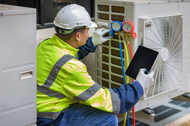 Professional Hvac technician working in Aquasco, MD